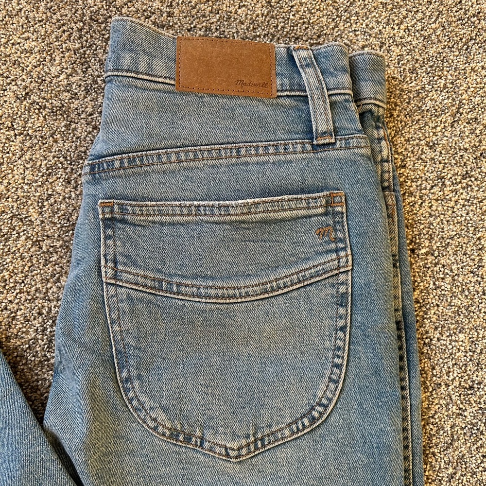 Madewell 11” high rise Flare Jeans - Picture 2 of 5